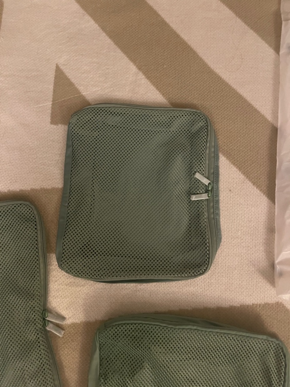Set of 5 Sage Green Packing Cubes - Picture 4 of 6
